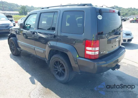 2010 Jeep Liberty Sport z USA, uszkodzony, nr VIN 1J4PN2GK4AW166372